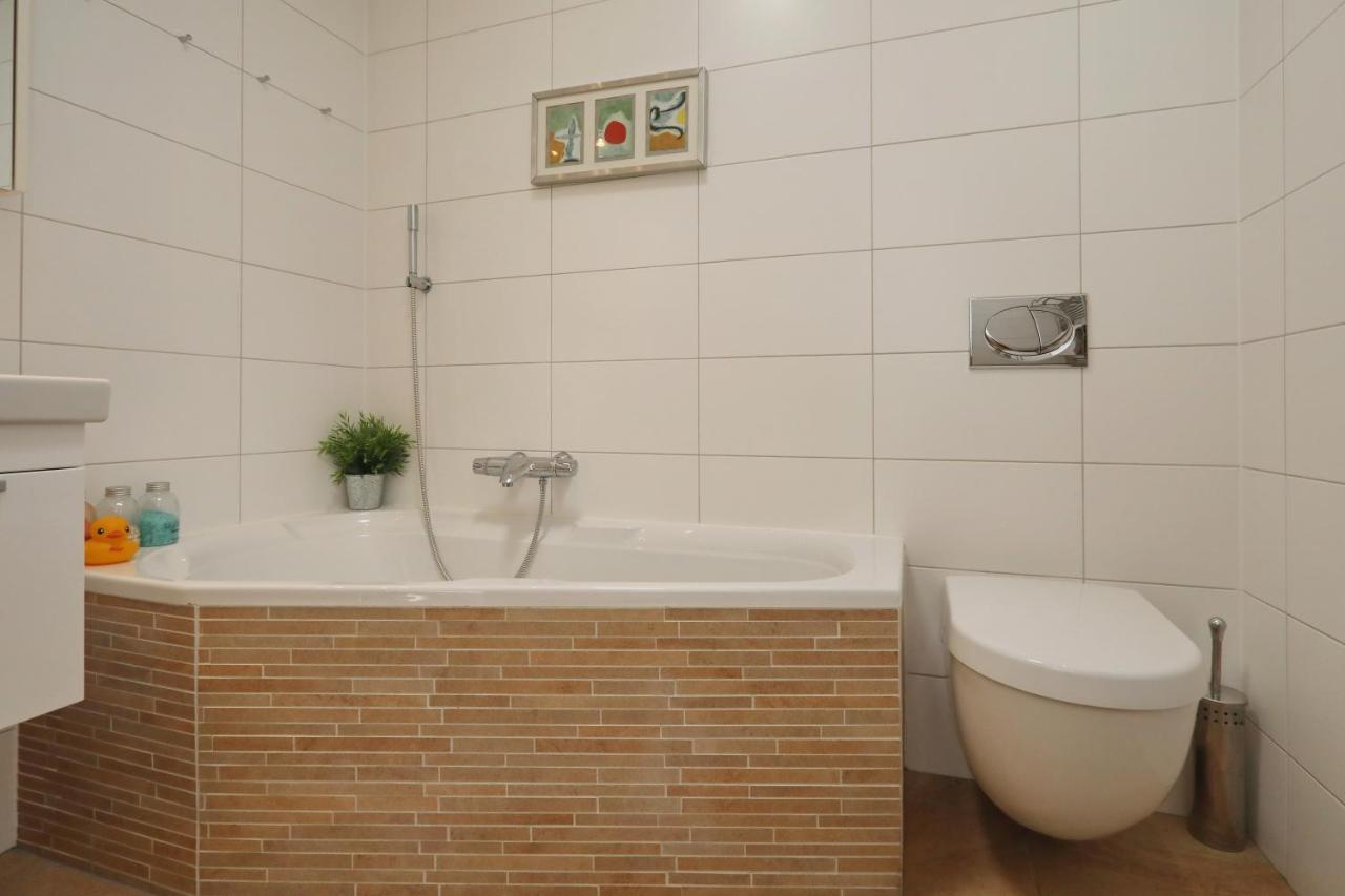 Sunnybeachhouse Aan Het Bos, Tussen Zee En Meer. Noordwijkerhout Eksteriør billede
